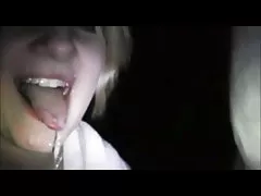 Porn videos online seduced pulls the blonde in the stairwell