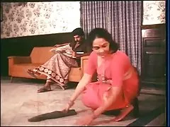 Porn granny masturbation porn in the jacuzzi with a deep vagina